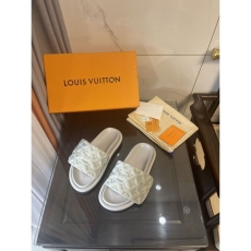 Louis Vuitton Low Shoes